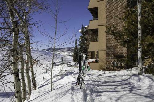 Storm Meadows East Slopeside - Se077