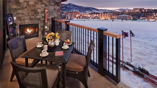 Snowline: Edgemont - 4br Ultra Luxury - Slopeside!