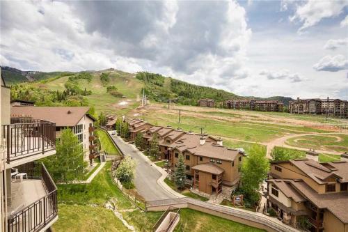 Bronze Tree Condominiums - Bt605