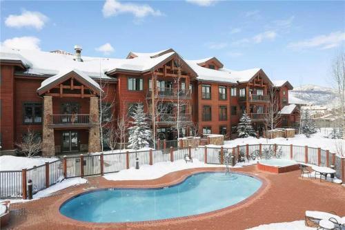 5307 Emerald Lodge, Trappeur's Crossing