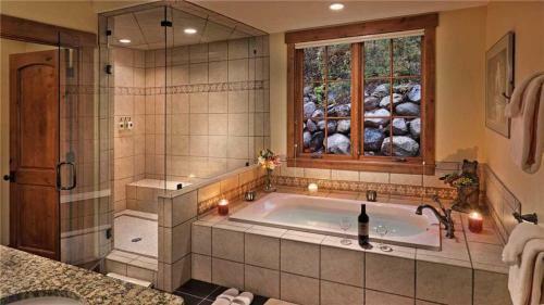 Brown Bear Chalet - 4br Luxury Mountain Home