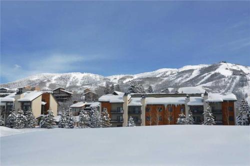 Rockies Condominiums - R2205