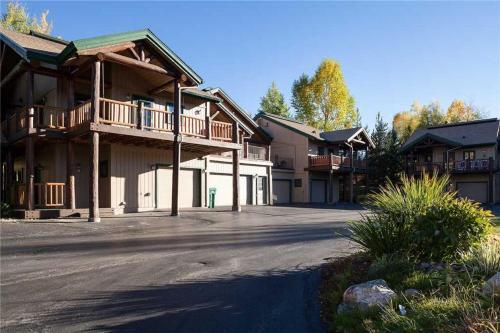 Saddle Creek Sc765