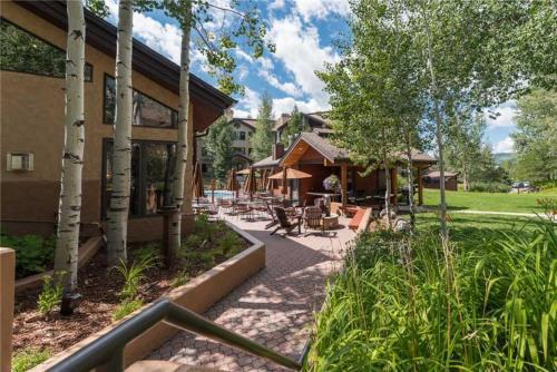 3110 Champagne Lodge, Trappeur's Crossing