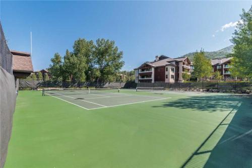 3110 Champagne Lodge, Trappeur's Crossing