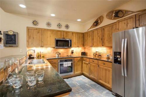 3110 Champagne Lodge, Trappeur's Crossing
