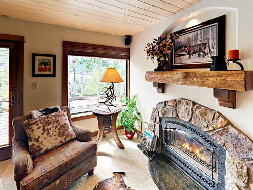 Apartamento 1800 Burgess Creek Rd 103 Condo