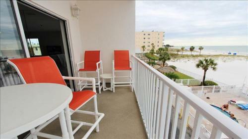 Apartamento Sea Breeze 208 Condo