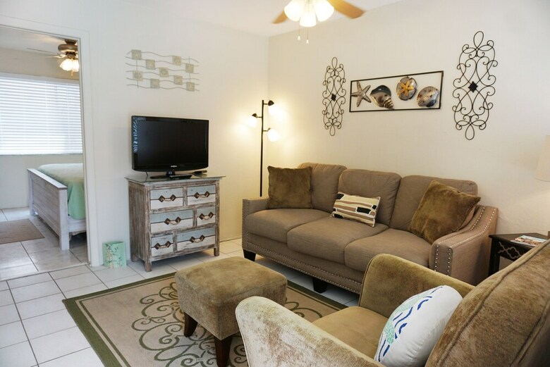 Hotel Redington Surf Resort
