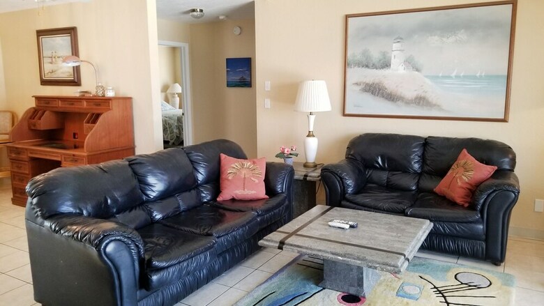 Hotel Redington Surf Resort
