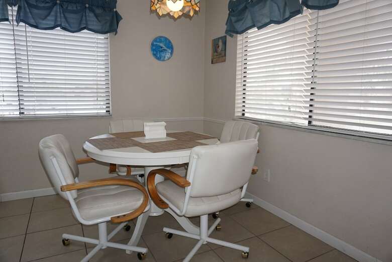 Hotel Redington Surf Resort