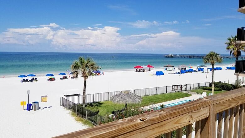 Hotel Redington Surf Resort
