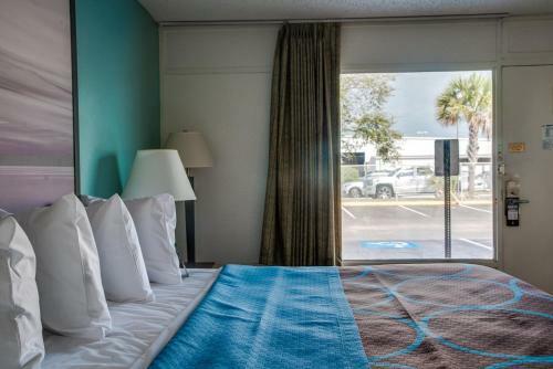 Hotel Super 8 By Wyndham St. Petersburg