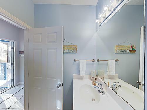 328 Hidden Lakes Way Home
