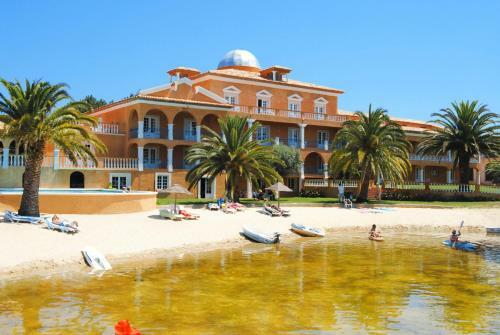 Hostal Herdade Lago Real