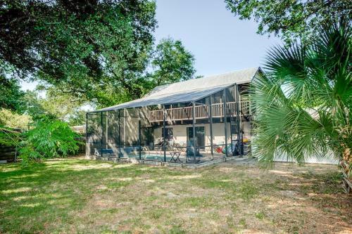 6061 Border Ln Home