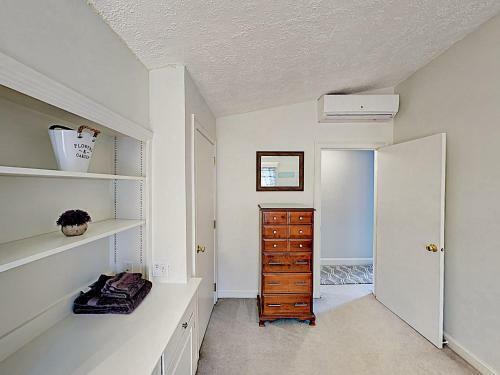 39 Tirrells Home Home