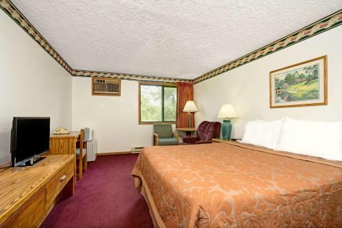 Hotel Super 8 By Wyndham Chaska