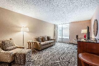 Hotel Quality Inn & Suites