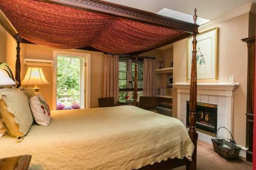 Bed & Breakfast Hidden Garden Cottages & Suites