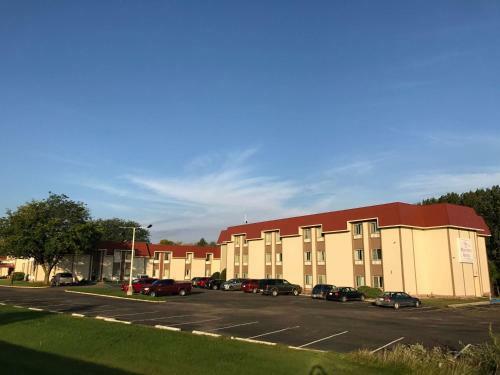 Hotel Ramada By Wyndham Albert Lea