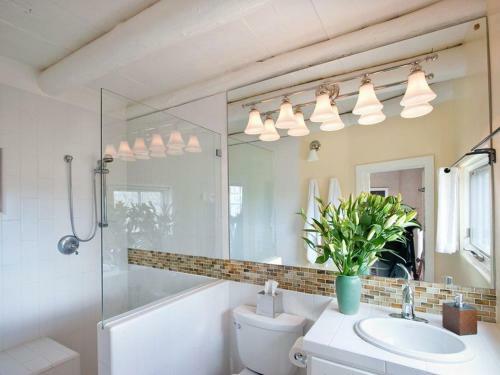 1 Bedroom - 5 Min. Walk To Canyon Rd. - El Caminito