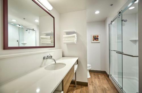 Hotel Hampton Inn & Suites Roseburg