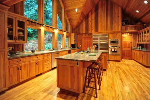 Forrest Lodge Four-bedroom Chalet