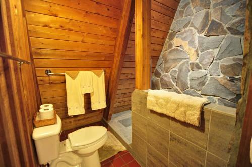 Forrest Lodge Four-bedroom Chalet