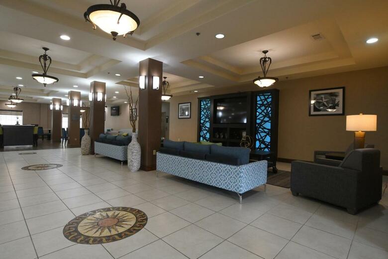 Hotel Comfort Inn & Suites Near Comanche Peak