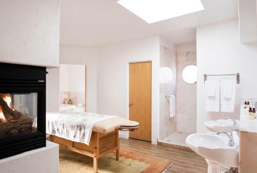 Hotel Amira Vacation Rentals