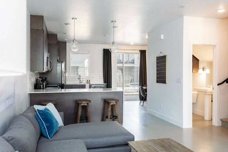 Paradise At The Lofts #32