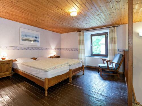 Lodge Holiday Home Moulin de Vellereux Mabompre