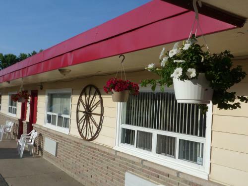 The Silver Birch Motel