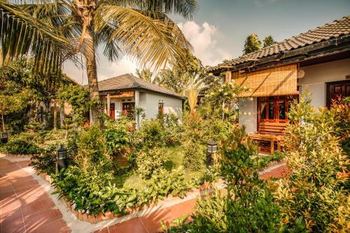 Hotel Palm Hill Resort