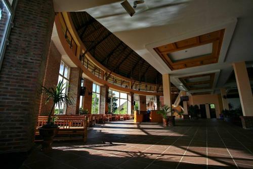 Hotel Cucphuong Resort