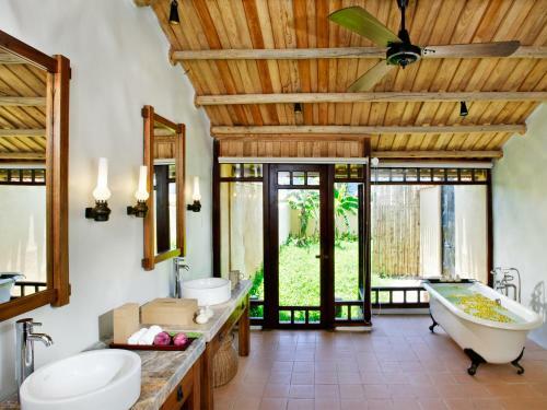 Hotel Emeralda Resort Ninh Binh
