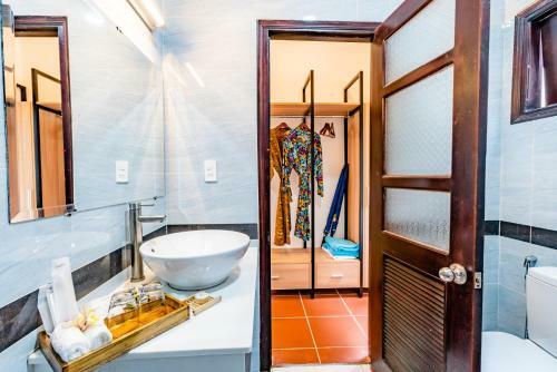 Hotel Hula Hula Beachfront Phu Quoc