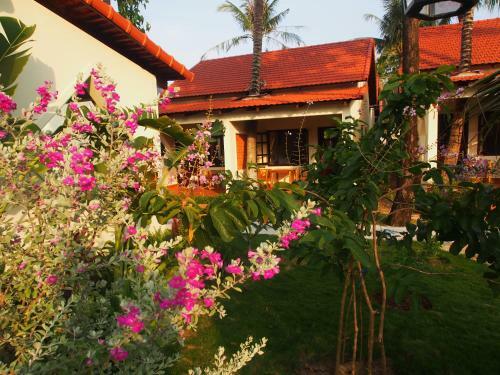Hotel Hula Hula Beachfront Phu Quoc