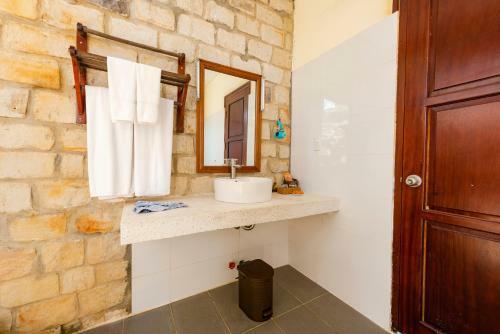 Hotel Phu Quoc Eco Beach Resort