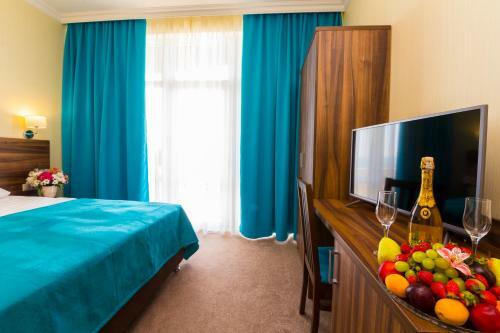 Zolotoy Yakor Hotel