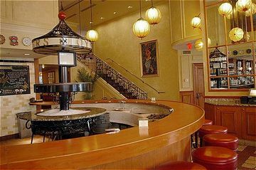 Hotel Astor Crowne Plaza
