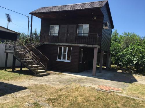 Hostal Guest House On Lakoba 4
