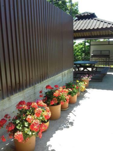 Hostal Guesthouse Aza&karlen