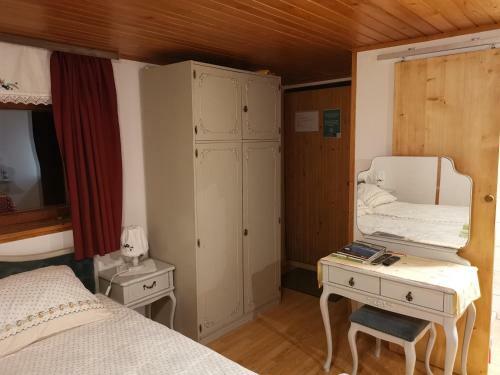 Apartment ?porar