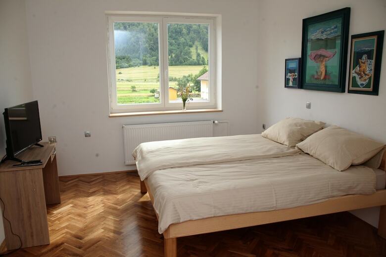 Hostal Preno?i??a Miklav?i?