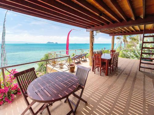 Lotus Paradise Villa