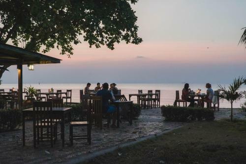 Hotel Anahata Resort (old The Lipa Lovely)
