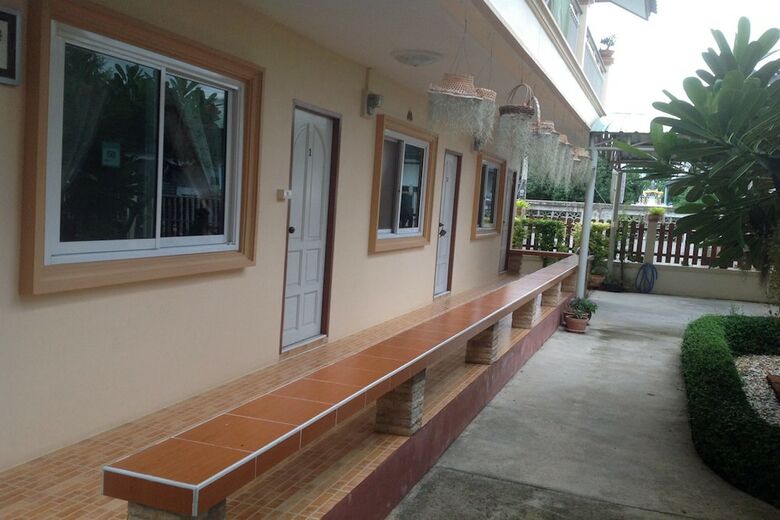 Bed & Breakfast 2n Guesthouse