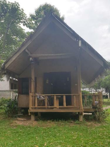 Hotel Chiang Dao Hut Resort
